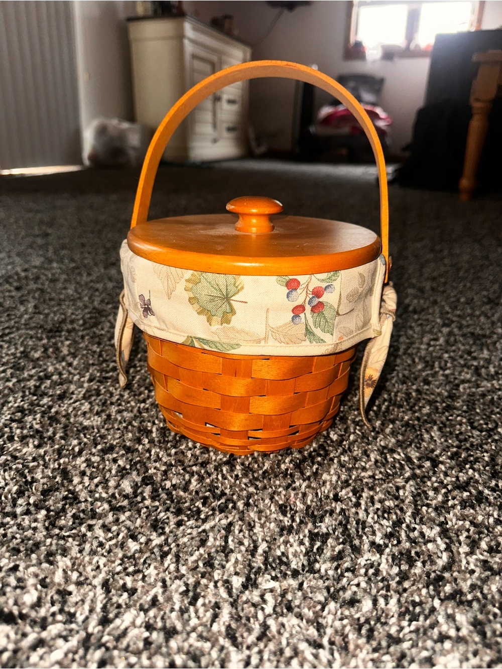 Longaberger small circular basket with lid